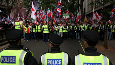 London Diwarnai Dua Pawai Berlawanan, Polisi Kerahkan Ribuan Petugas untuk Menjaga Ketertiban