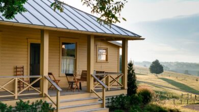 Desain Rumah Desa Natural Modern, Sejuk Tanpa AC dan Lebih Hemat Listrik