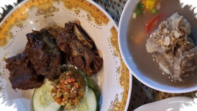 Kuah Bening Dan Iga Empuk, Sup Iga Solo Ini Tetap Dicari Saat Malam Tiba