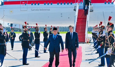 Salat Idul Adha Jadi Pembuka Lawatan Prabowo di Paris, WNI Menyambut Hangat