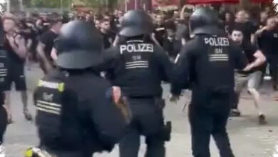 Polisi Leipzig Kerahkan Langkah Keras, 60 Suporter Palace Dipaksa Pergi Usai Bentrok Jelang Final