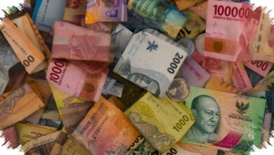 Dolar Melemah Setelah Serangan Iran, Mata Uang Negara Pengimpor Minyak Makin Terjepit