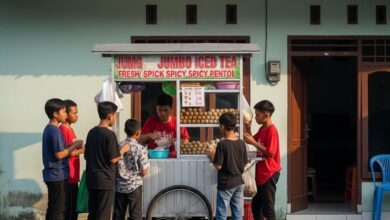 Dari Es Teh Jumbo Hingga Croffle, Jajanan Depan Rumah Ini Cuma Butuh Modal Ringan