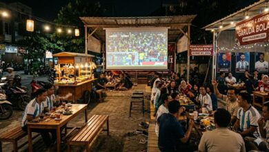 Bukan Sekadar Layar Besar, 7 Konsep Warung Kopi Ini Bikin Nobar Piala Dunia 2026 Lebih Betah