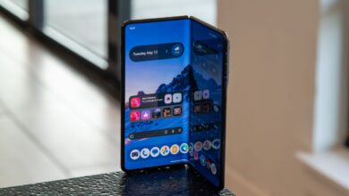 Harga Awal Razr Fold Lebih Rendah Dari Galaxy Z Fold 7, Promo Peluncurannya Masih Terbatas
