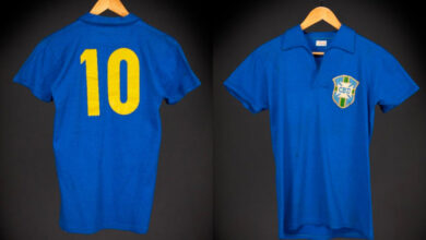 Jersey Biru Pelé Siap Lelang Rp107 Miliar, Saksi Kemenangan Perdana Brasil di Piala Dunia
