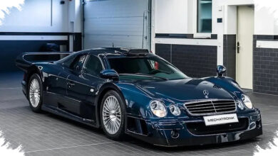 Warna Pabrik yang Tak Tertandingi, Mercedes CLK GTR Biru Tua Ini Kini Bernilai Jutaan Dolar