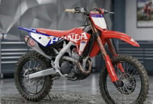 Penyegaran Honda CRF250R 2027 Hanya Di Kulit Luar, Fondasi Balapnya Tetap Kuat