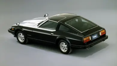 Nissan Z Dibuat Atap T-Top, Garasi NISMO Nick Menyulapnya Seperti Mobil Pabrikan