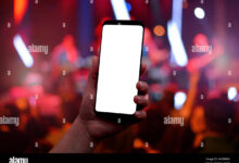 Samsung Bikin Isi Layar Sulit Dibaca Dari Samping, Privasi Saat Di Tempat Ramai Lebih Terjaga